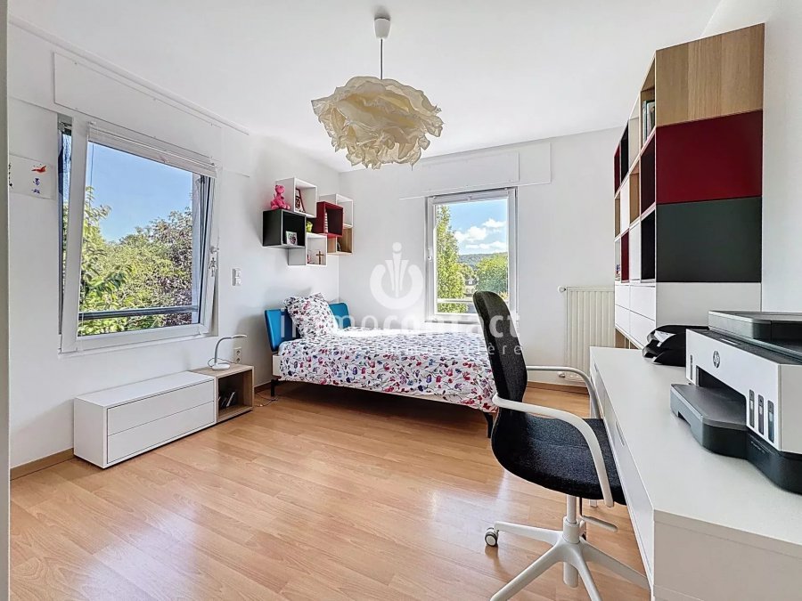 Maison à vendre 5 chambres à Steinsel