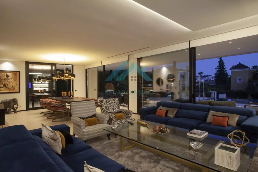 Villa à vendre 7 chambres à Nueva andalucia