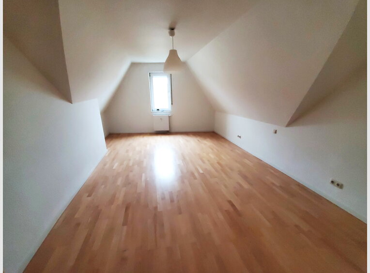 Duplex à louer 3 Pièces à Trier (DE) - Réf. 7161351