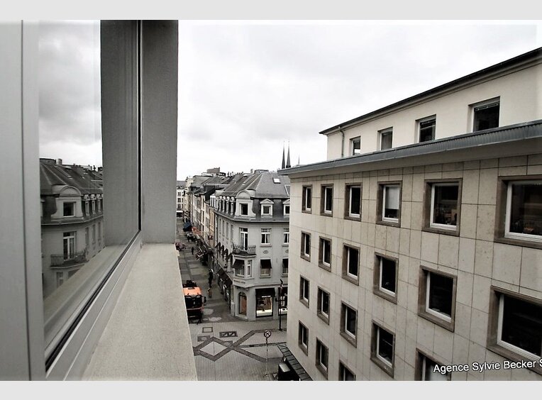 Bureau à louer à Luxembourg-Centre ville - Réf. 6559271