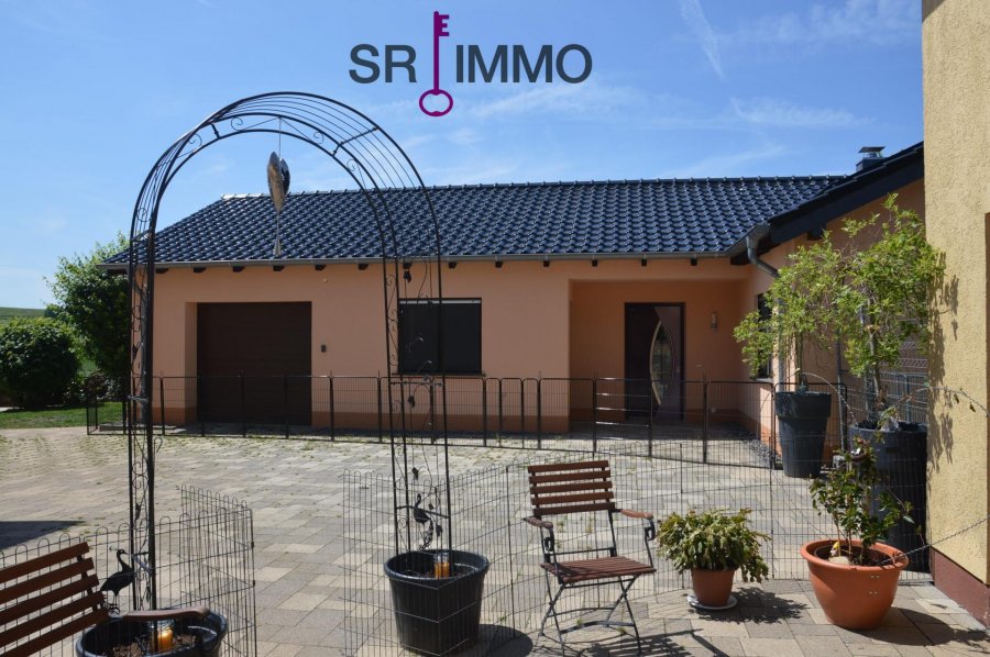 Maison individuelle à vendre 8 chambres à Fleringen