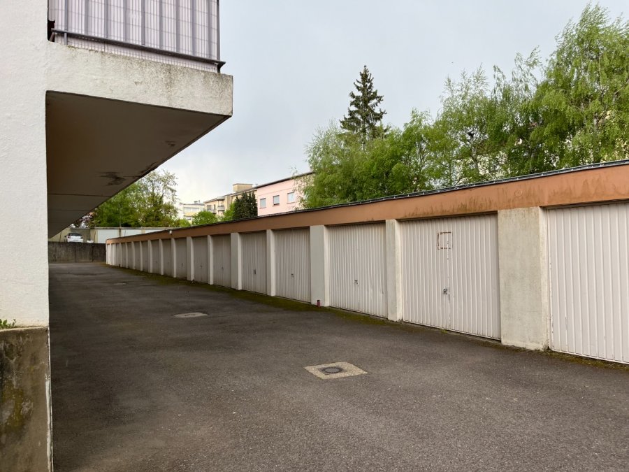 Garage fermé à vendre à Metz-Sablon