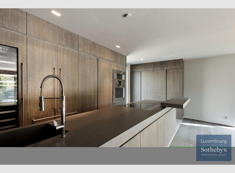 Villa for sale 5 bedrooms in Luxembourg (LU) - Ref. 7112503