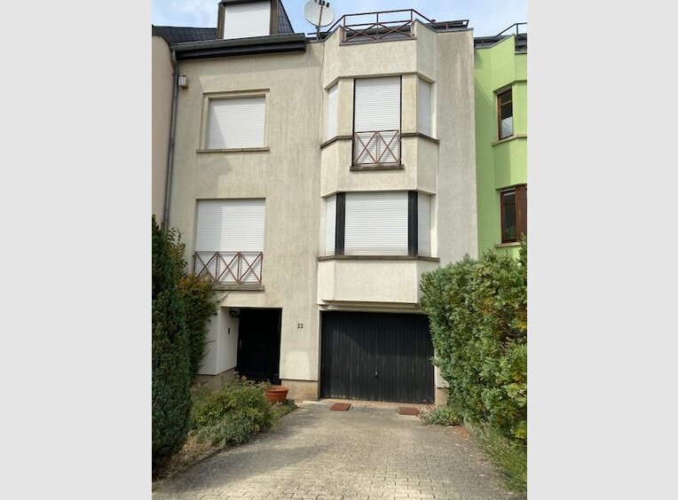 House for sale 4 bedrooms in Luxembourg (LU) - Ref. 7029319