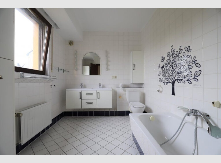 Semi-detached house for rent 6 bedrooms in Luxembourg (LU) - Ref. 6383687