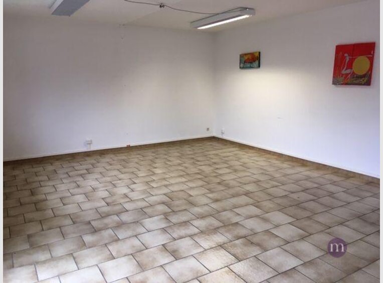 Bureau à louer 5 Chambres à Mamer - Réf. 6703943