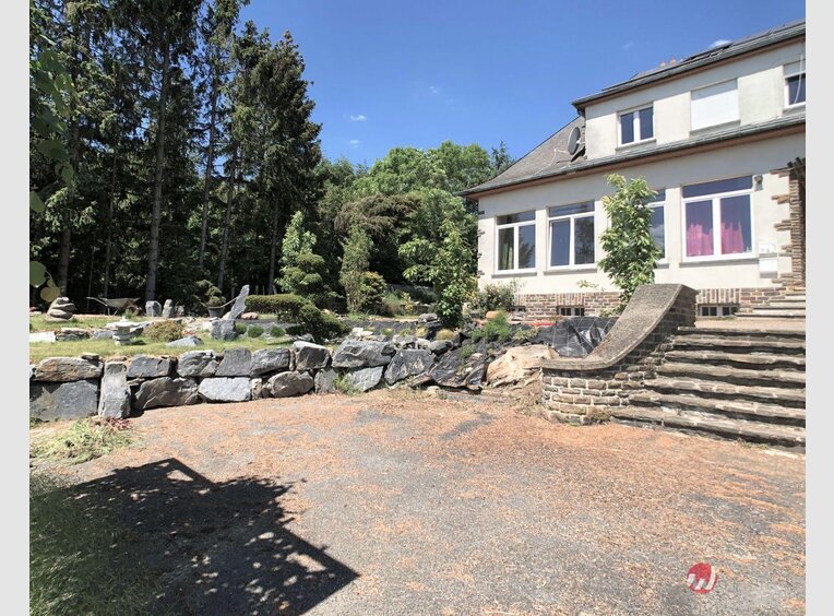 Bureau à louer 1 Chambre à Troine - Réf. 5983079