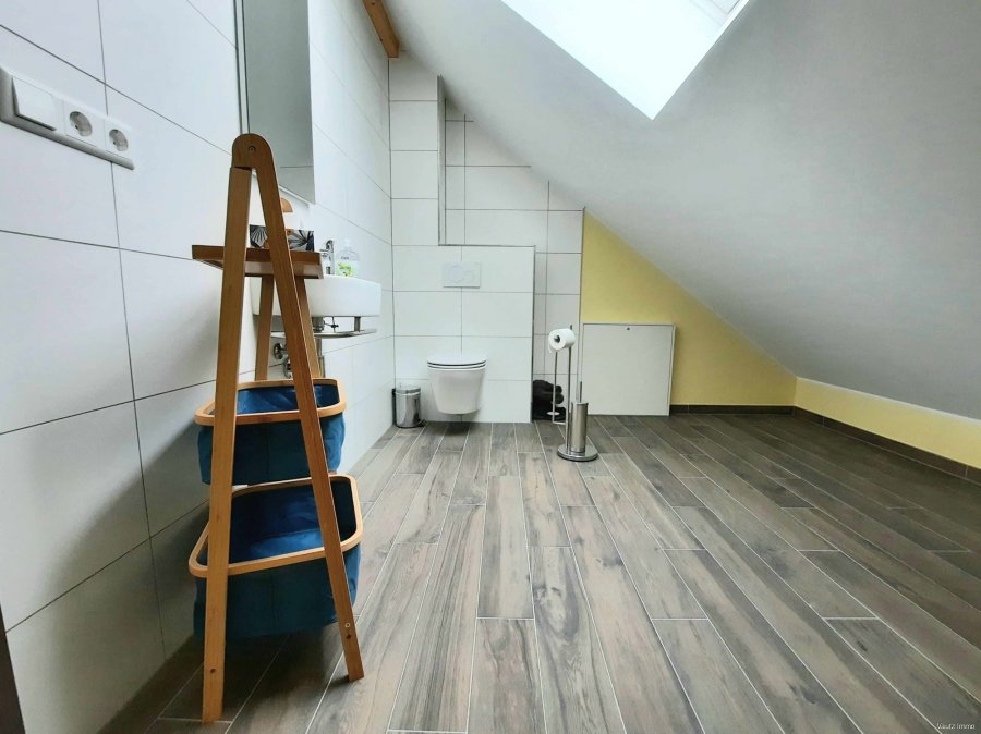 louer bureau 0 chambre 89 m² canach photo 3