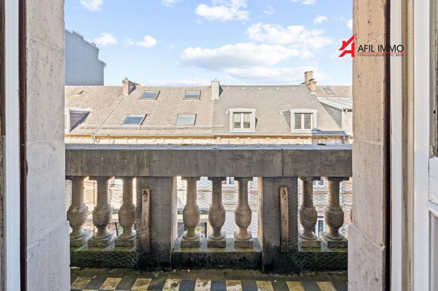 Immeuble de rapport à vendre 10 chambres à Esch-sur-Alzette