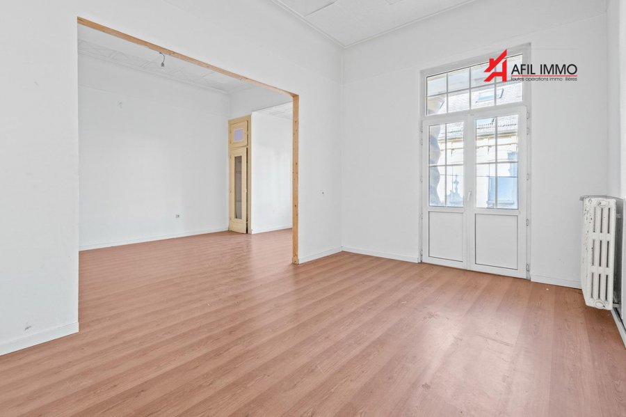 Immeuble de rapport à vendre 10 chambres à Esch-sur-Alzette