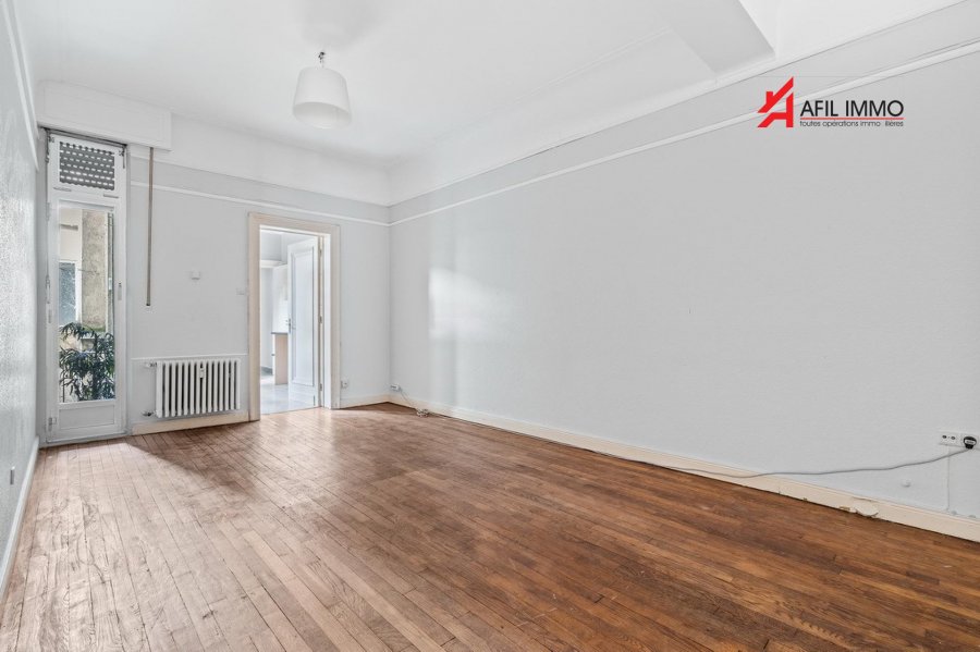 Immeuble de rapport à vendre 10 chambres à Esch-sur-Alzette