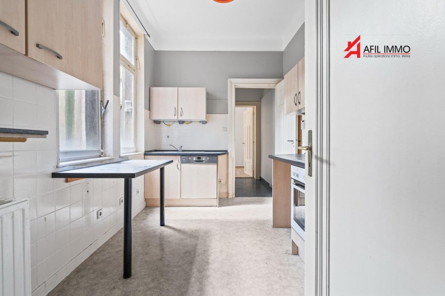 Immeuble de rapport à vendre 10 chambres à Esch-sur-Alzette
