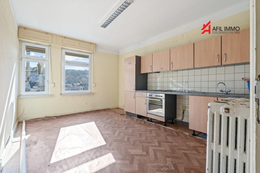 Immeuble de rapport à vendre 10 chambres à Esch-sur-Alzette