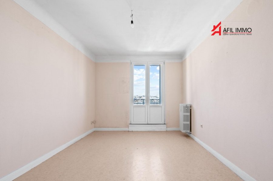 Immeuble de rapport à vendre 10 chambres à Esch-sur-Alzette