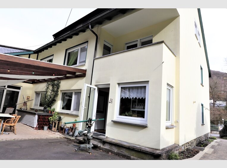Investment building for rent 18 rooms in Traben-Trarbach (DE) - Ref. 7098007