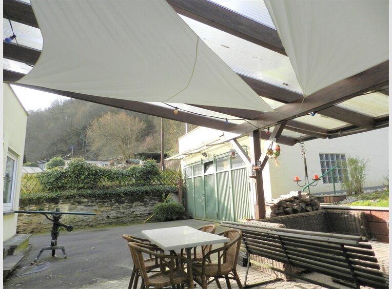 Investment building for rent 18 rooms in Traben-Trarbach (DE) - Ref. 7098007