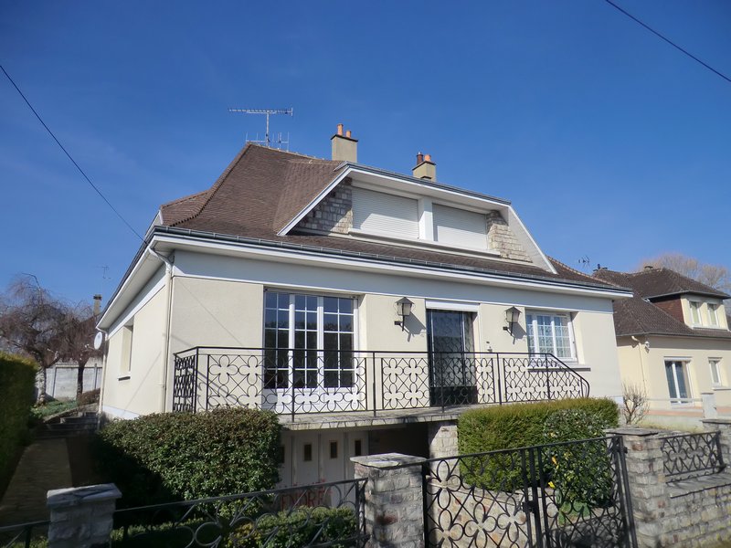 C Immobilier, agence immobilière de proximité à La Ferté-Bernard