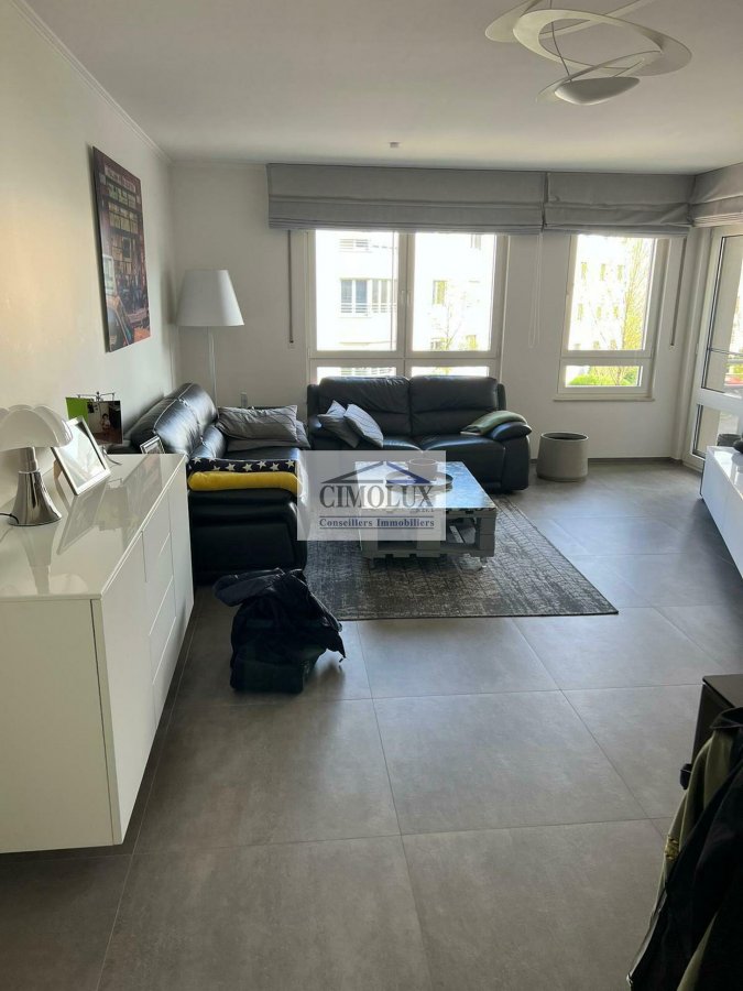 Appartement à louer 2 chambres à Luxembourg-Cents