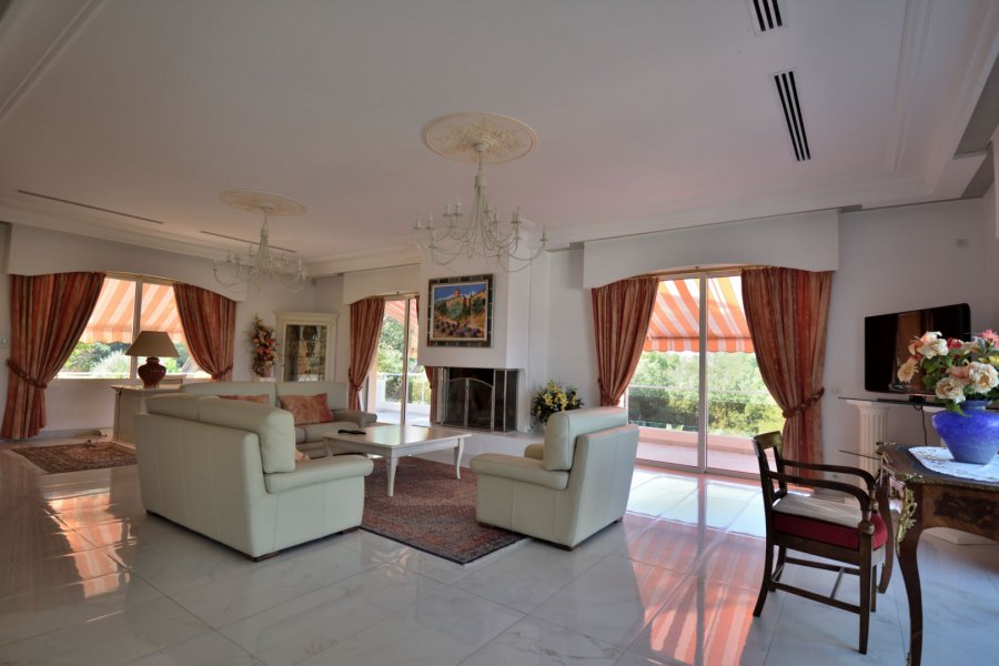 Villa zu verkaufen 8 Schlafzimmer in Vallauris