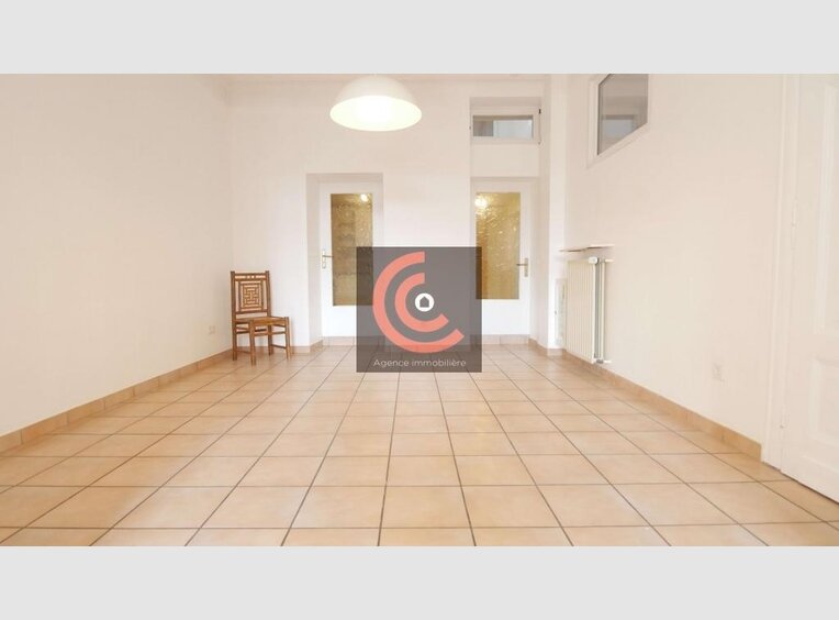 Terraced for rent 5 bedrooms in Luxembourg (LU) - Ref. 6717208