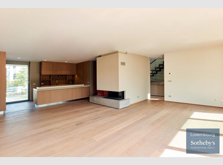 House for sale 5 bedrooms in Luxembourg (LU) - Ref. 7112504