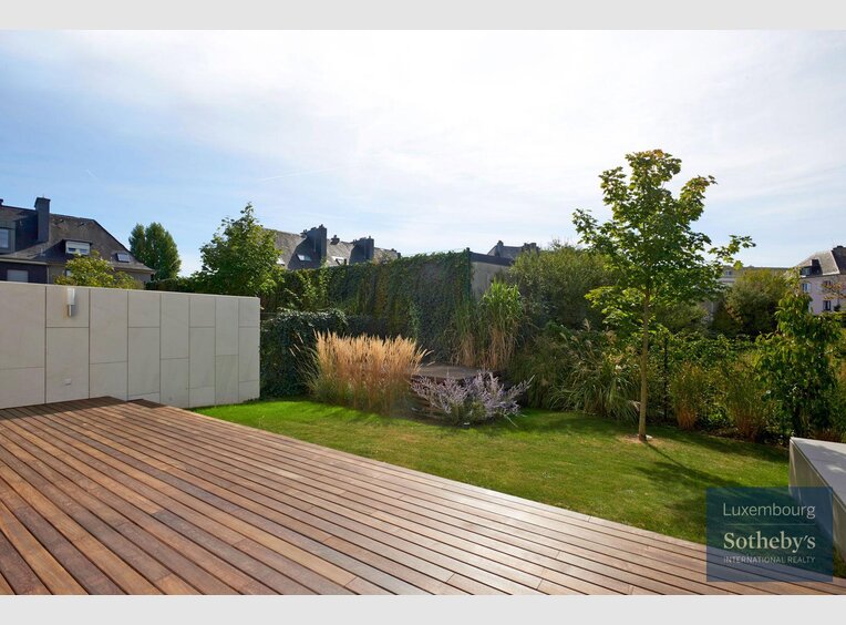 House for sale 5 bedrooms in Luxembourg (LU) - Ref. 7112504