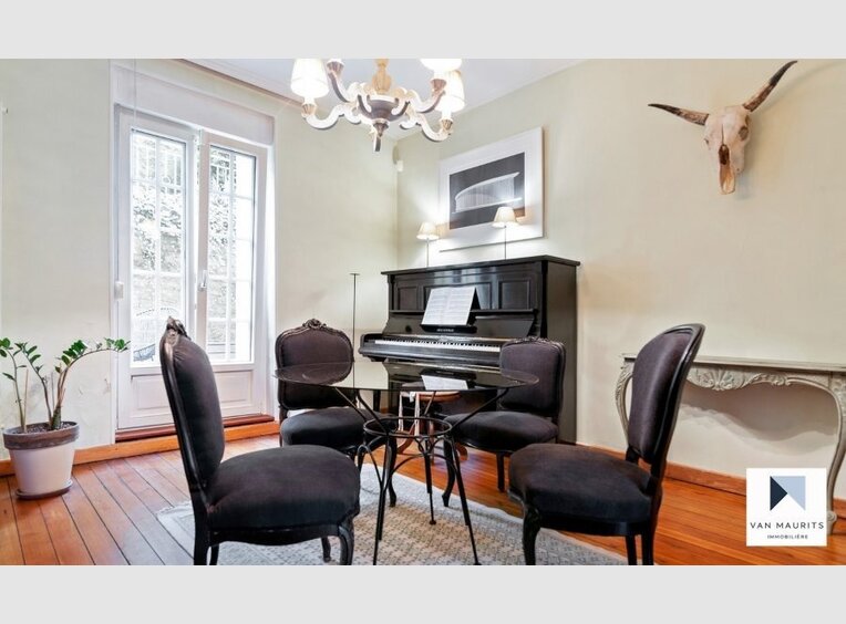 House for sale 6 bedrooms in Luxembourg (LU) - Ref. 7021656