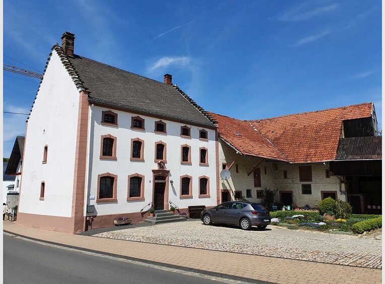 Haus zum Kauf 9 Zimmer in Bitburg (DE) - Ref. 7204696