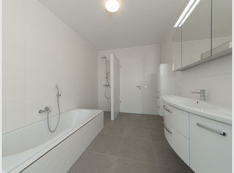 House for rent 5 bedrooms in Capellen (LU) - Ref. 6629480