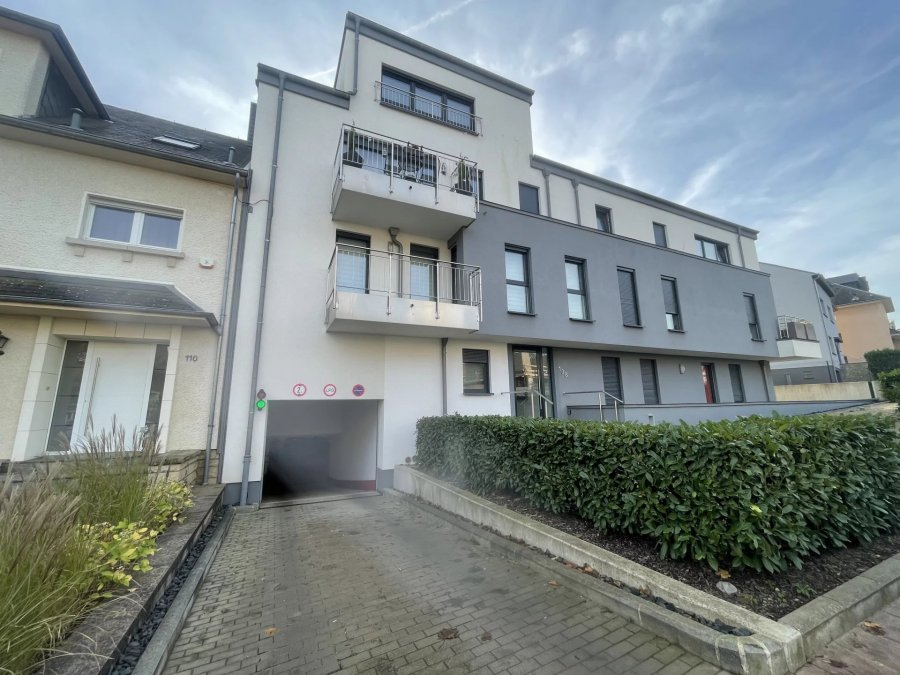 Garage - Parking à louer Differdange