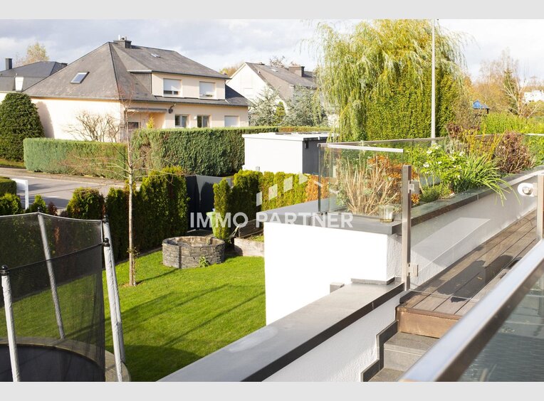 House for sale 5 bedrooms in Mamer (LU) - Ref. 7010936