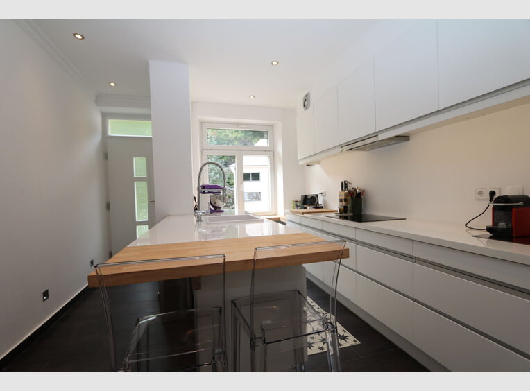 Semi-detached house for rent 4 bedrooms in Luxembourg (LU) - Ref. 6947976
