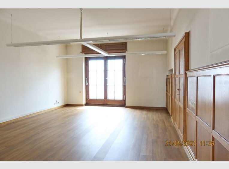 Villa zum Kauf 8 Zimmer in Homburg (DE) - Ref. 7224712