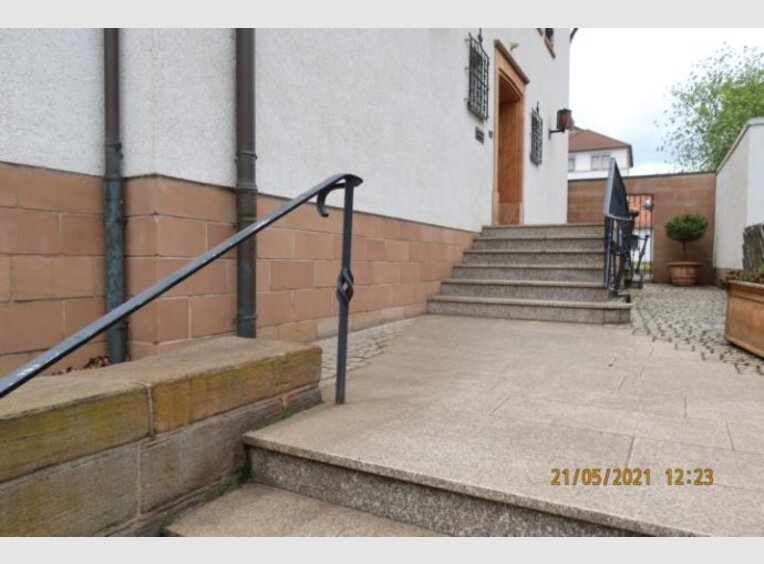 Villa zum Kauf 8 Zimmer in Homburg (DE) - Ref. 7224712