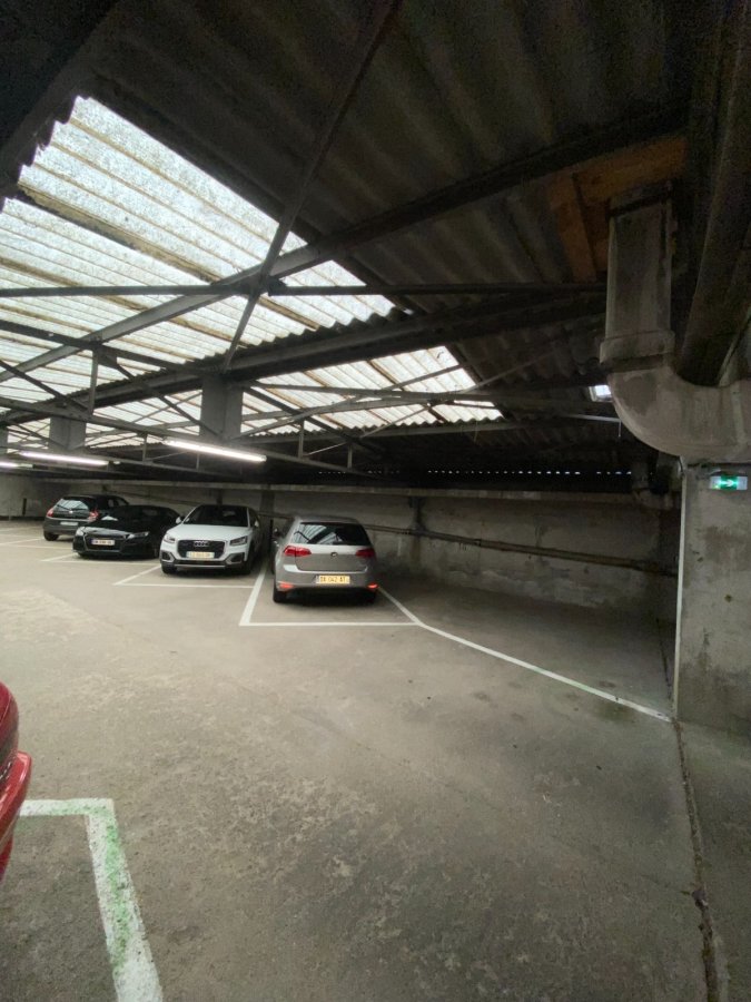 Garage fermé à vendre à Metz-Gare