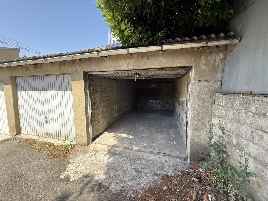 Garage fermé
