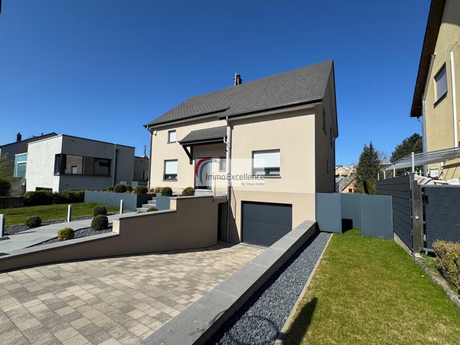 Maison individuelle à vendre 6 chambres à Dudelange
