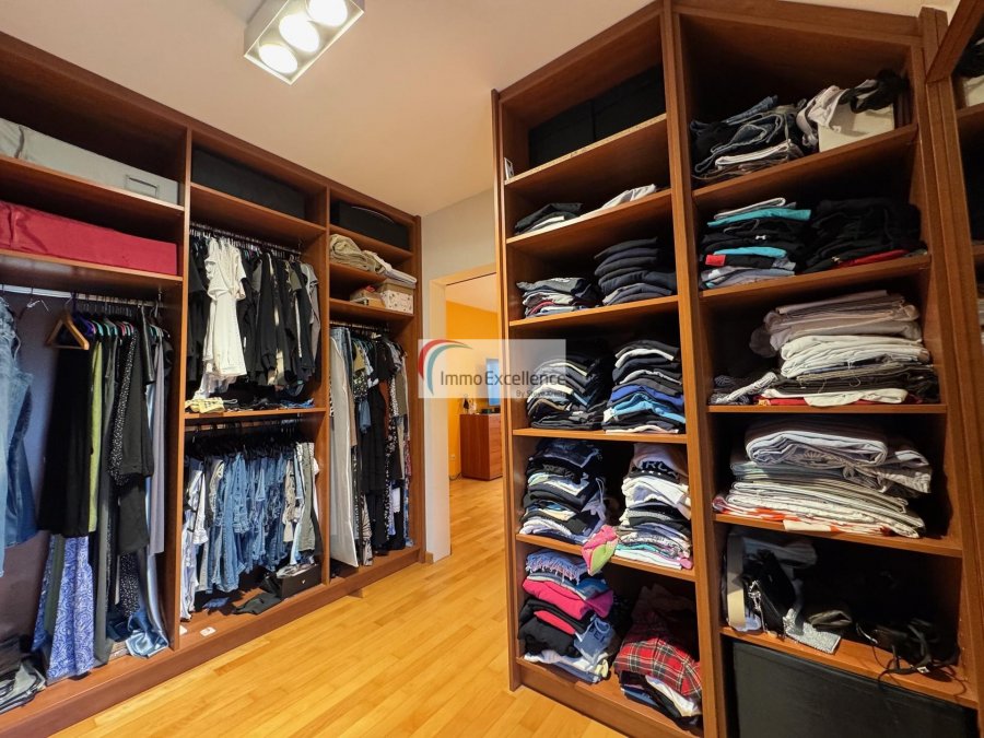 Maison individuelle à vendre 6 chambres à Dudelange