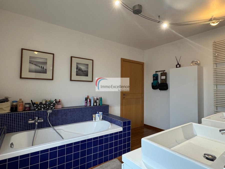 Maison individuelle à vendre 6 chambres à Dudelange