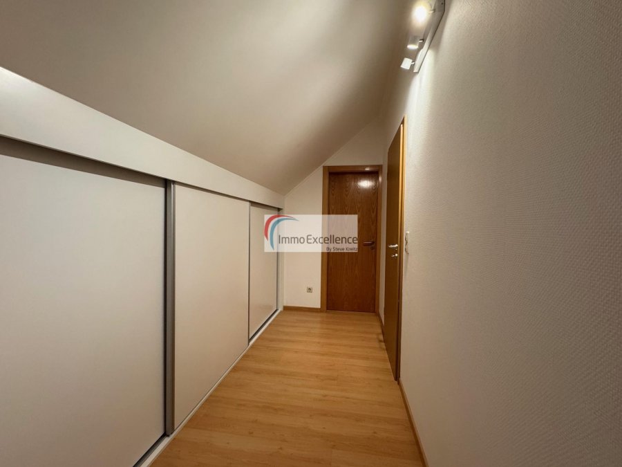 Maison individuelle à vendre 6 chambres à Dudelange