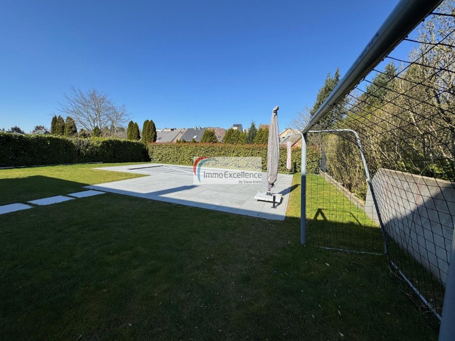 Maison individuelle à vendre 6 chambres à Dudelange