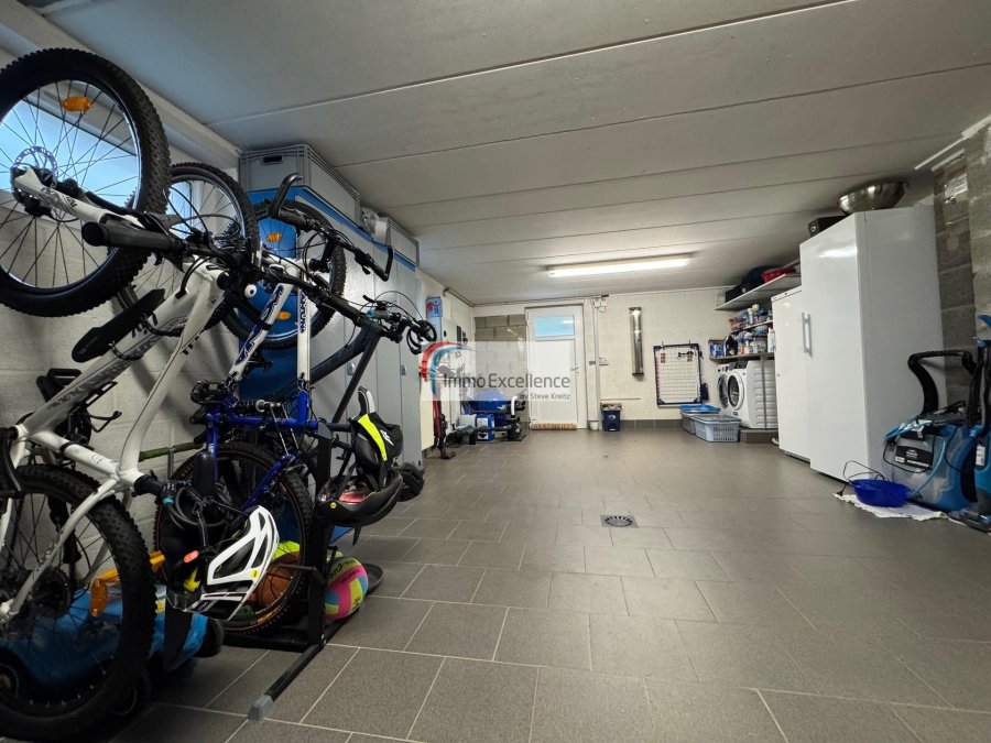 Maison individuelle à vendre 6 chambres à Dudelange