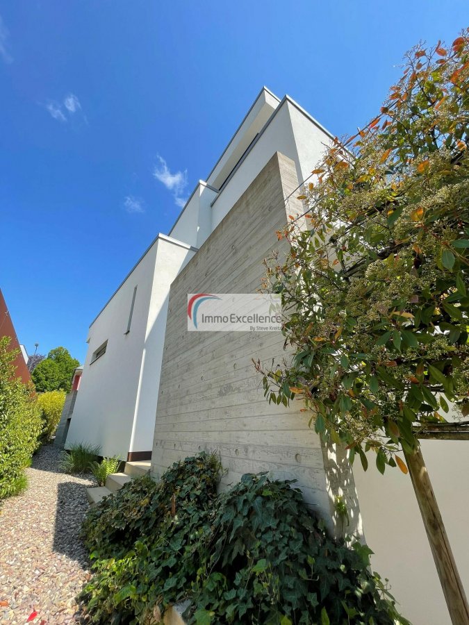 Maison jumelée à vendre 6 chambres à Luxembourg-Cents