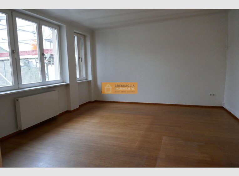Bureau à louer 2 Chambres à Luxembourg-Centre ville - Réf. 6633176