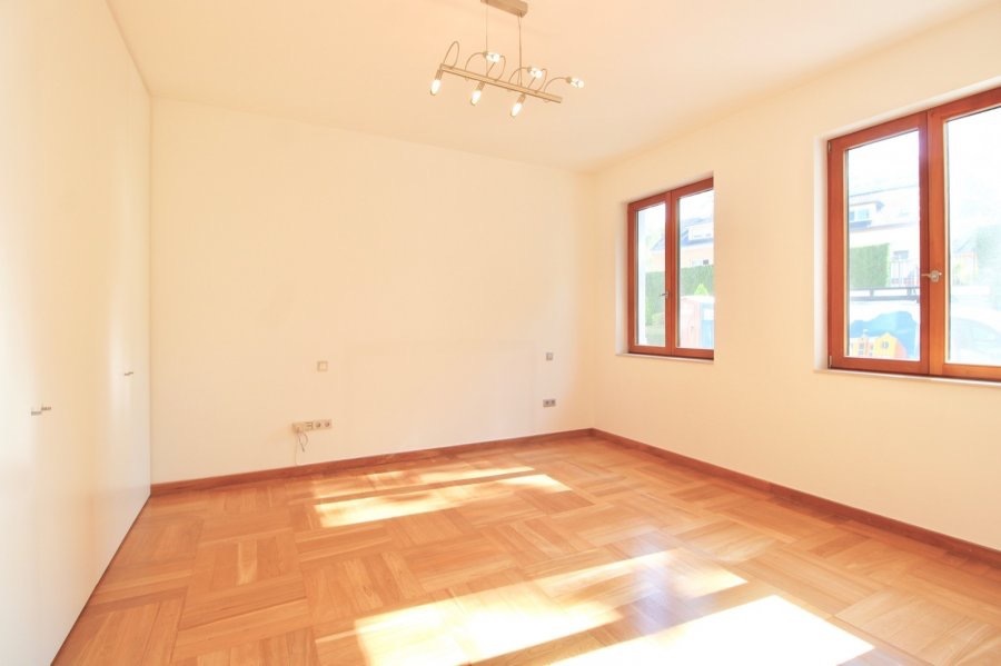 Appartement à louer 3 chambres à Luxembourg-Weimerskirch