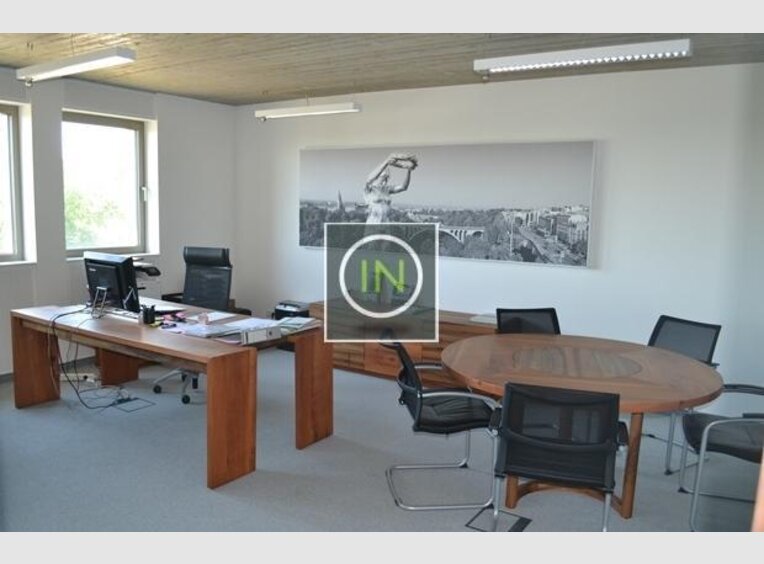 Bureau à louer à Strassen (LU) - Réf. 6421992