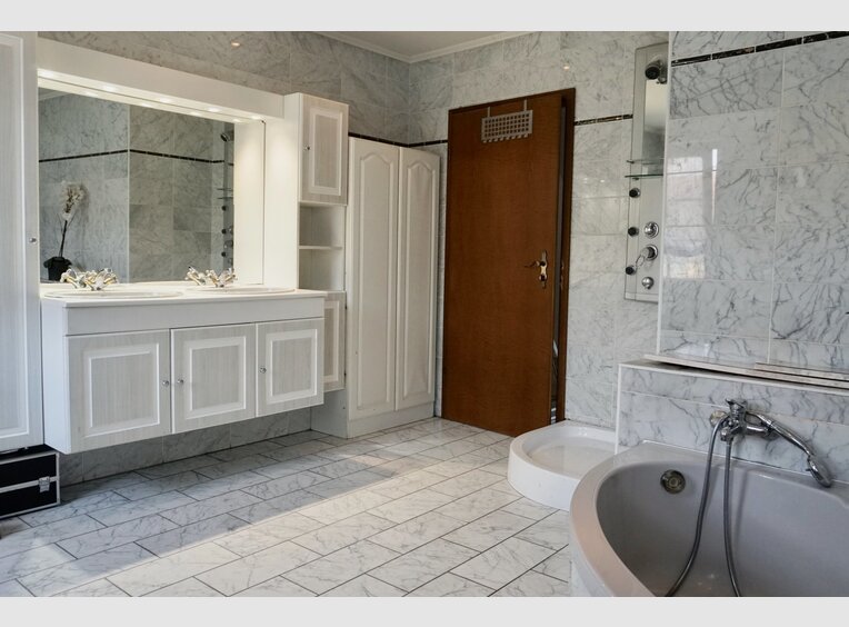 Maison à vendre 5 Chambres à Rosport (LU) - Réf. 6521592