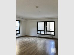 Bureau à louer 4 Chambres à Luxembourg-Centre ville - Réf. 6545400