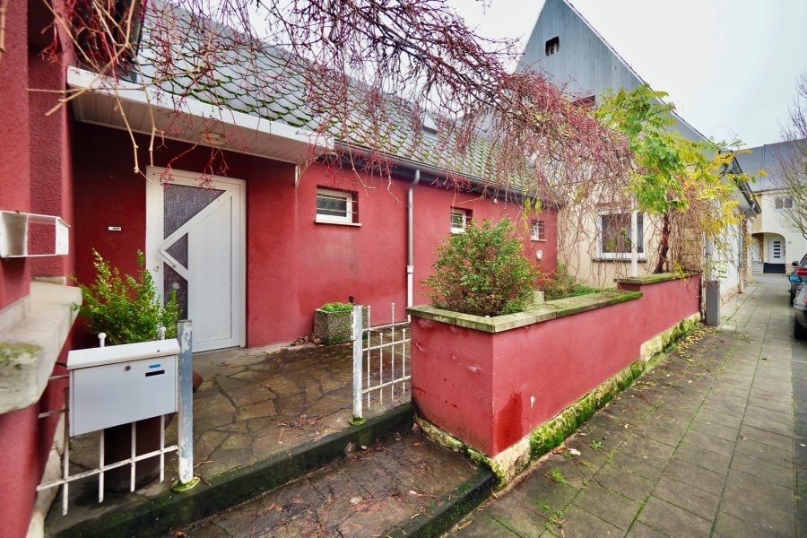 Maison mitoyenne à vendre 3 chambres à Esch-sur-Alzette