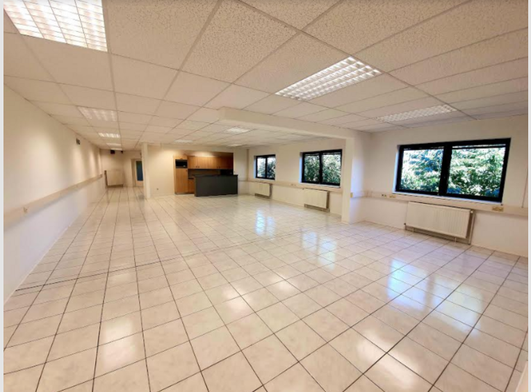 Bureau à louer à Sandweiler (LU) - Réf. 7171369